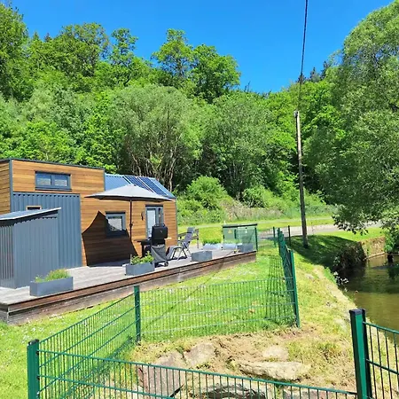 Tiny House Nature In The Eifel Region مكان تخييم